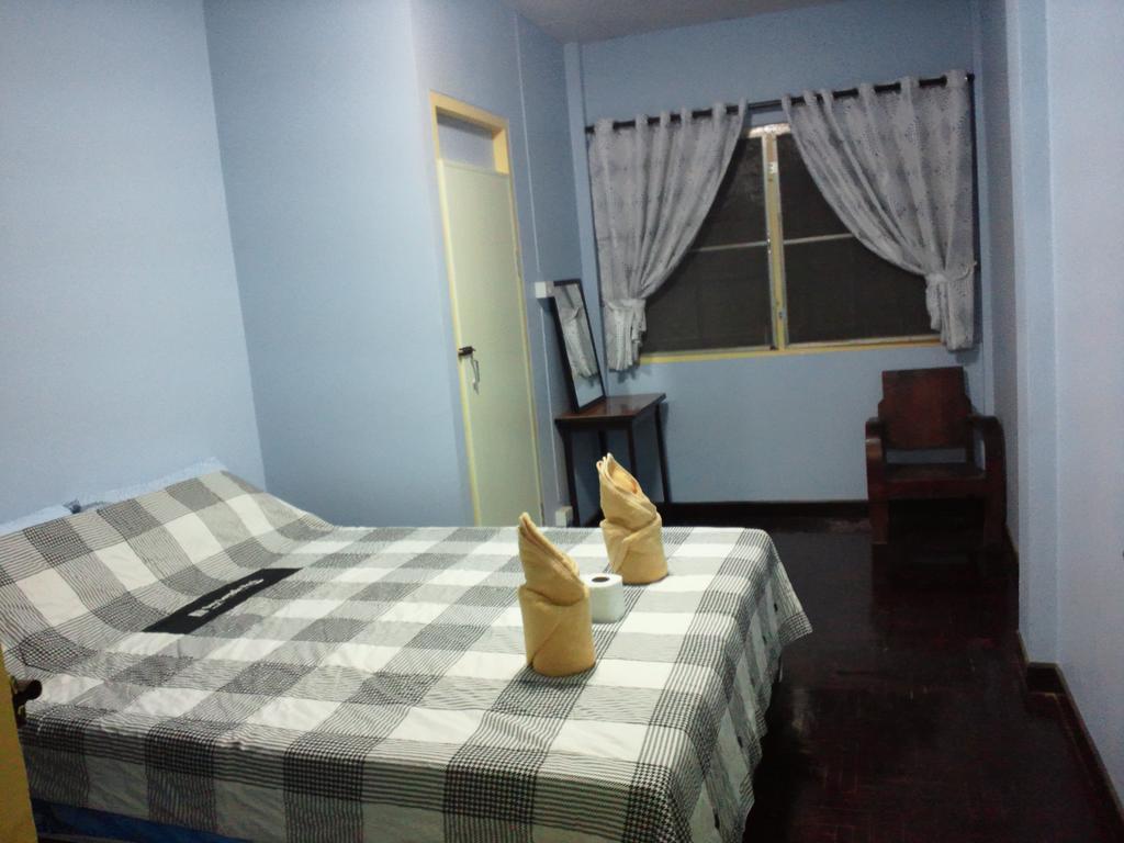 Nalin Guesthouse Chiang Mai Værelse billede