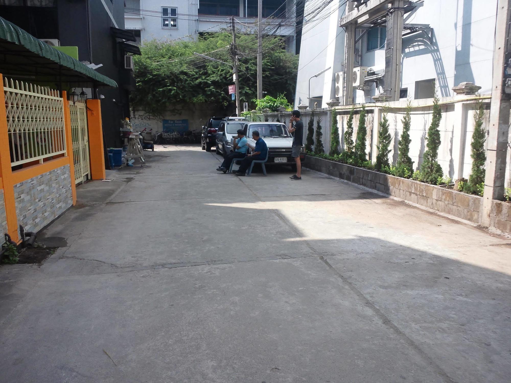 Nalin Guesthouse Chiang Mai Eksteriør billede